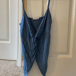 SET of 2 cropped tanks